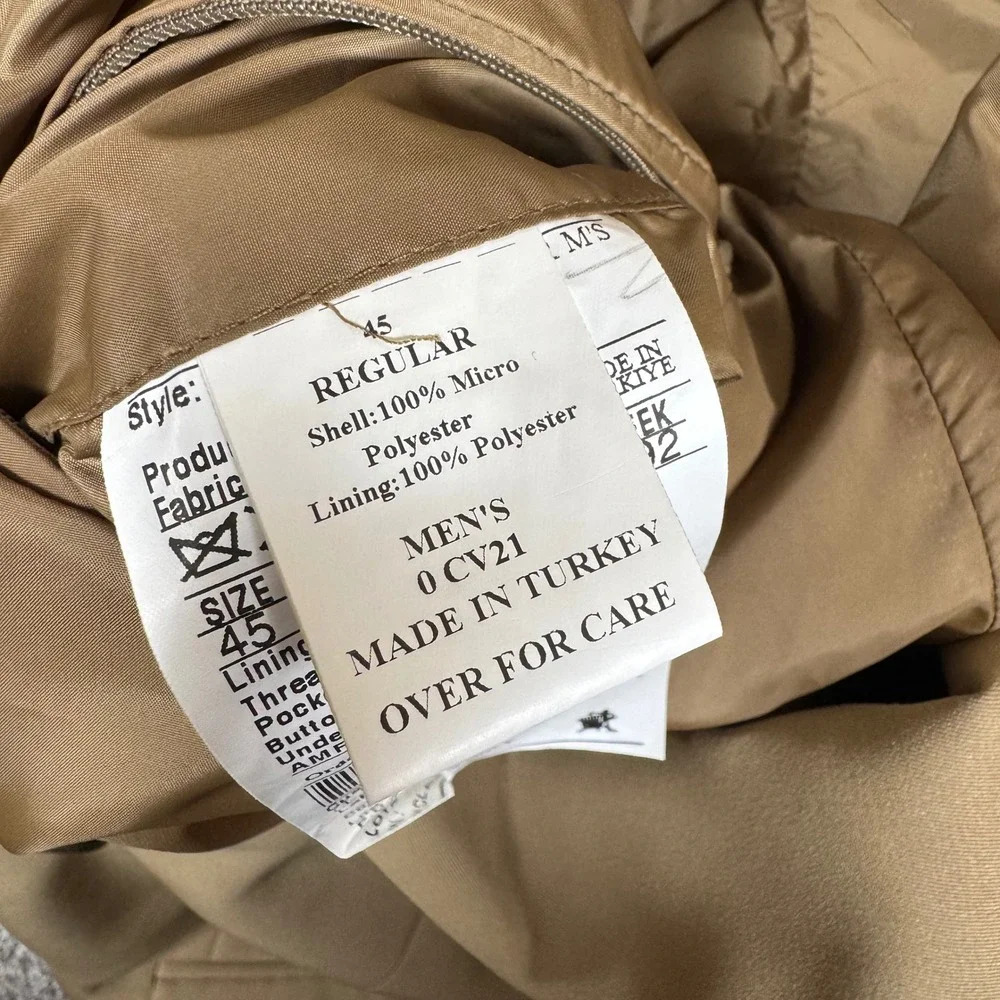 LL Bean Traveler Microfiber Blazer Mens 45R Tan Khaki 2 Button Sport Coat - Picture 4 of 14